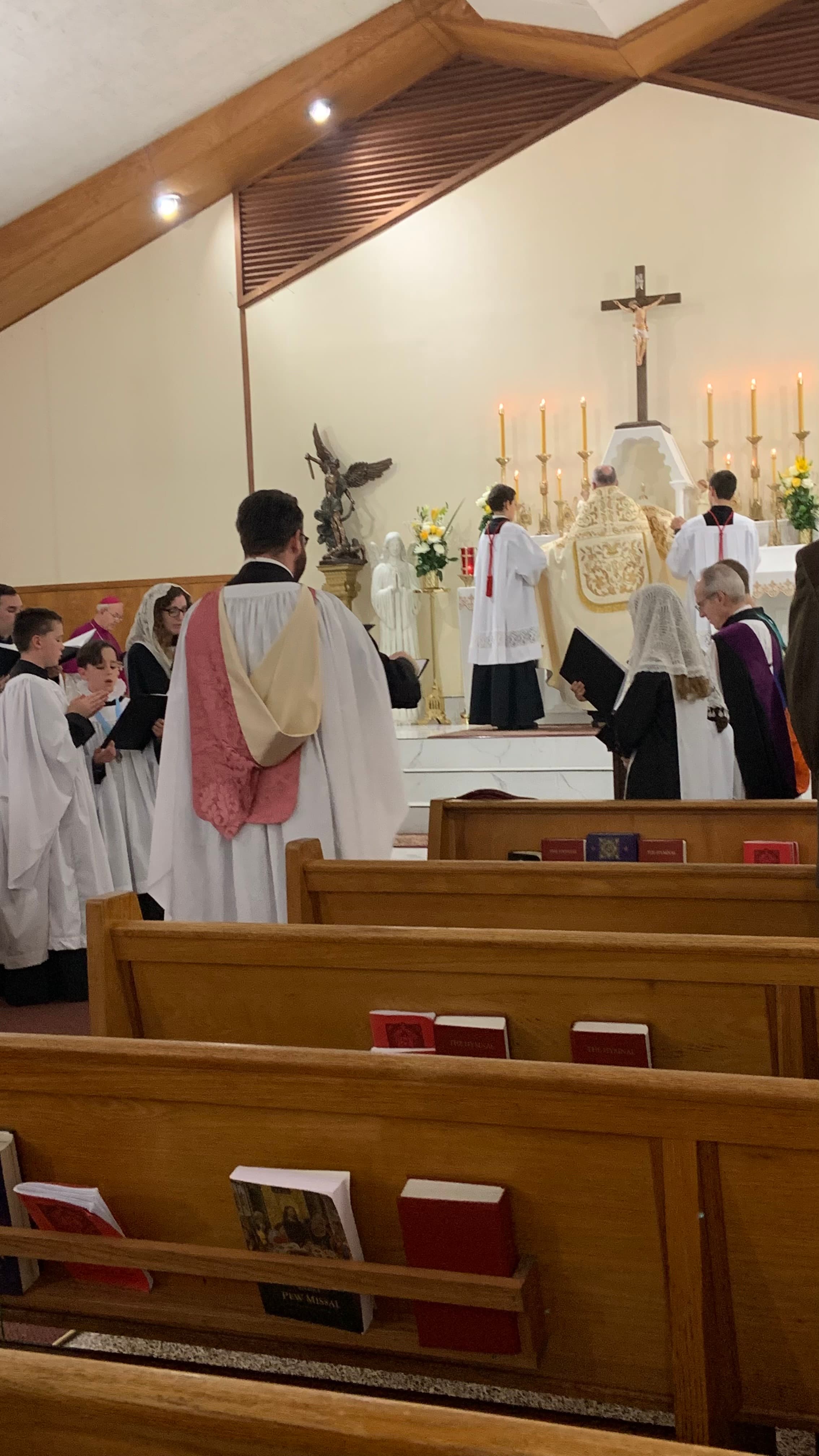 Schola and faithful singing Breviary after Mass
